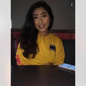 Meet your Posher, Monique